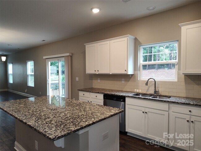 Building Photo - 9415 Segundo Ln