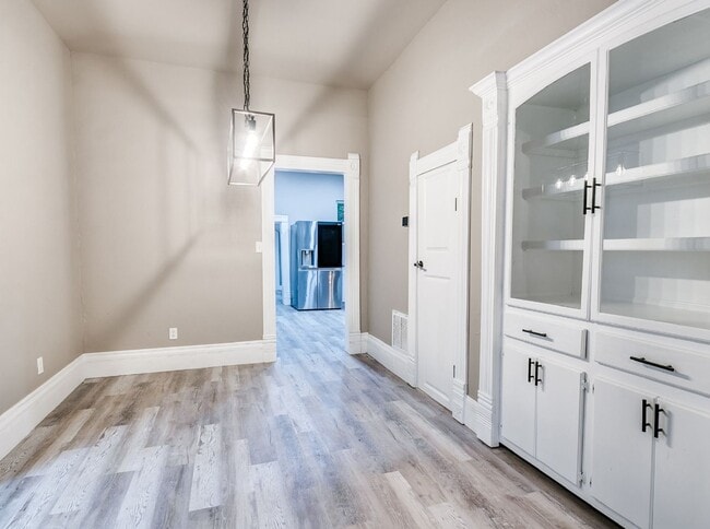 Building Photo - Beautiful 1 bedroom 1 bath house