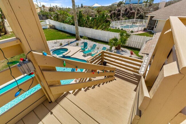 Building Photo - 200 Islamarada Ct