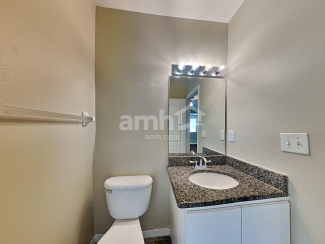 Building Photo - 27602 Sky Lake Cir