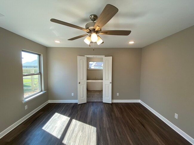 Building Photo - NEW HOME IN WALLS, MS