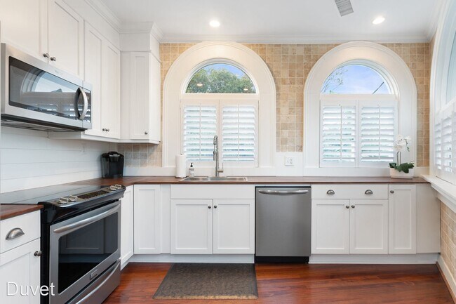 Building Photo - 2 br, 2.5 bath House - 168 Tradd Street B