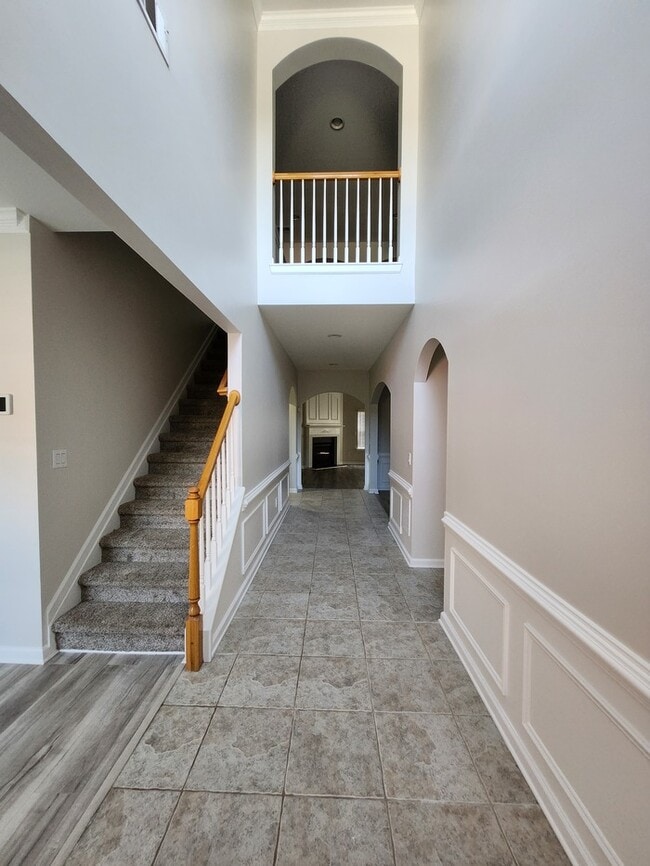 Building Photo - Refreshing Place to Create Memories w/Master on the Main!