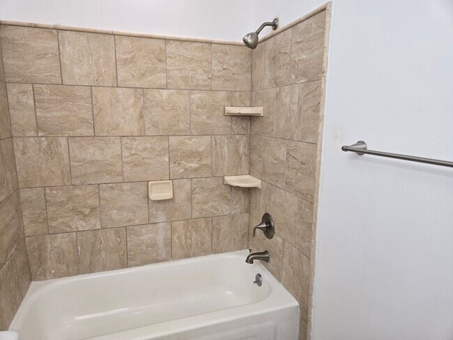 Building Photo - 6136 Palomino Ct