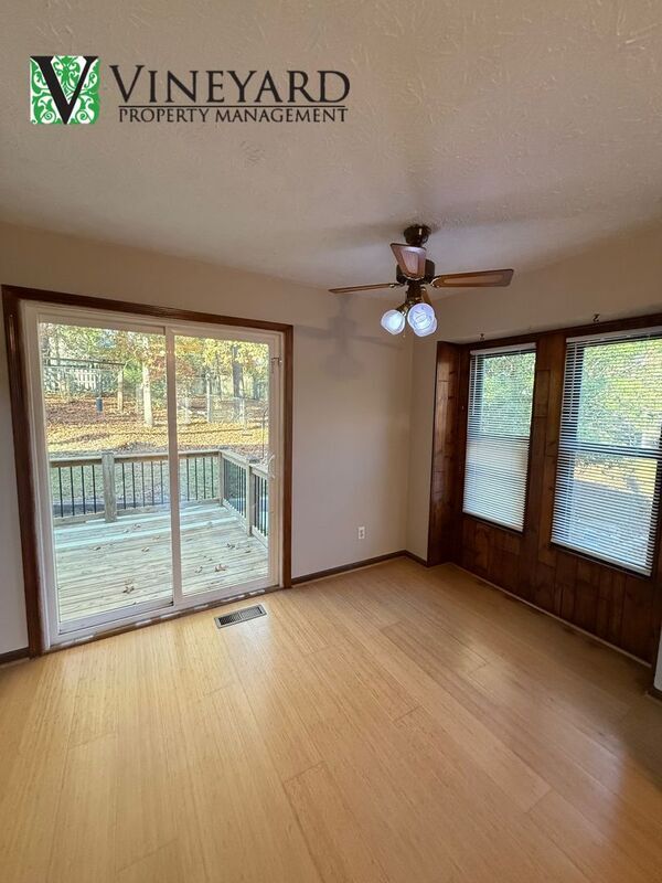 Building Photo - 1623 Rex Dr