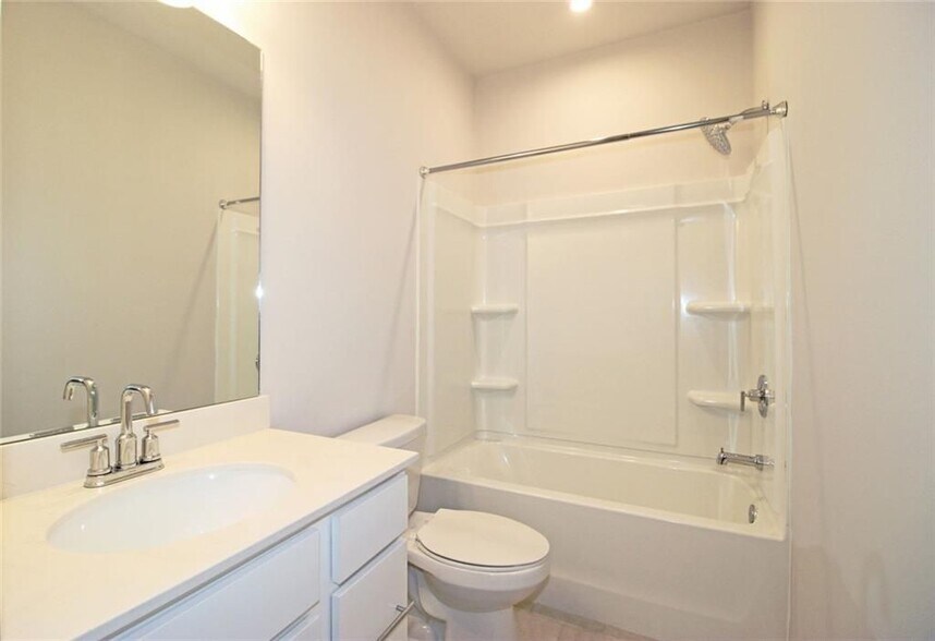 Building Photo - 1675 Coasta Way