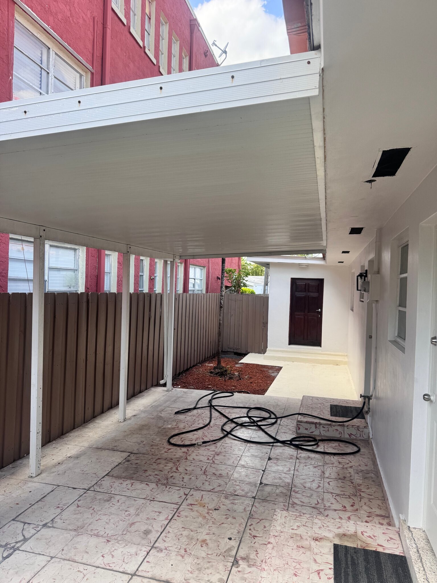 Building Photo - 1781 SW 13th St