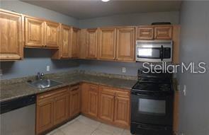 Building Photo - 3984 Versailles Dr