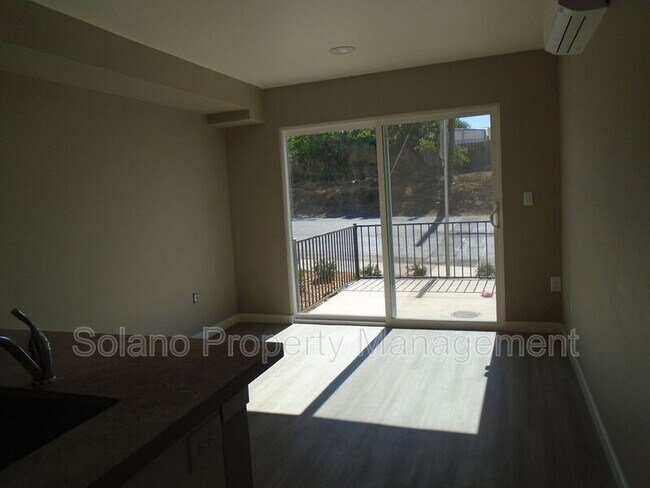 Building Photo - 2401 Broadway St