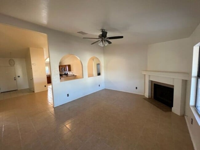 Building Photo - 8057 S Carbury Way
