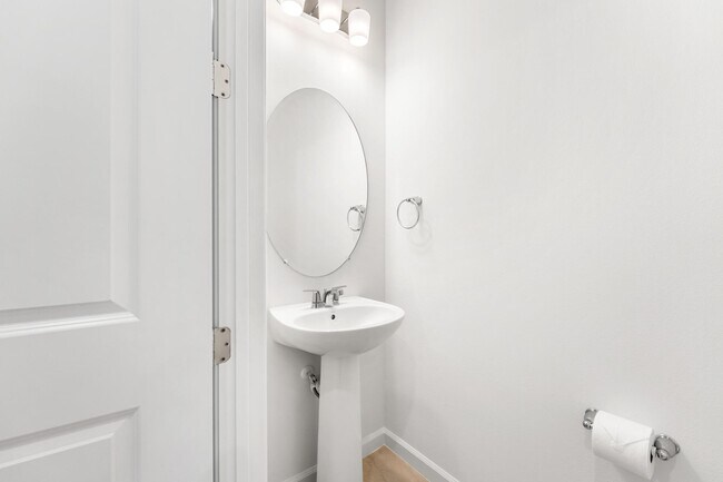 Building Photo - 4315 Efendi Dr