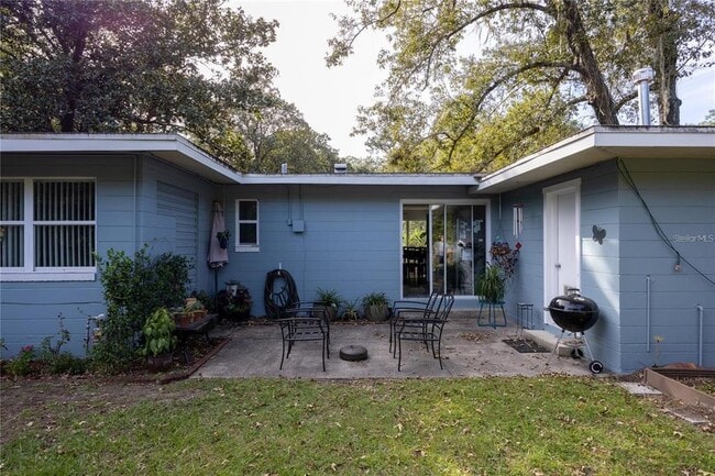 Building Photo - 601 NW 34th Ter