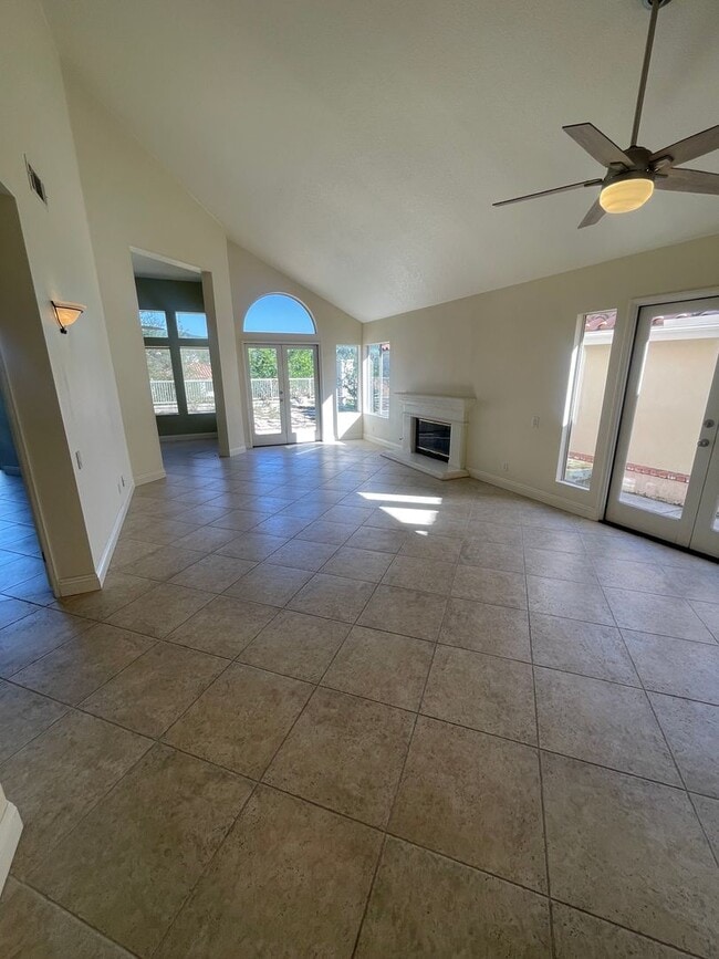 Building Photo - Spacious 2 Bed, 2 Bath House in Prestigious Coto de Caza For Rent!