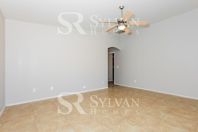 Building Photo - Lease today! No extra charge for contentment and relaxation!