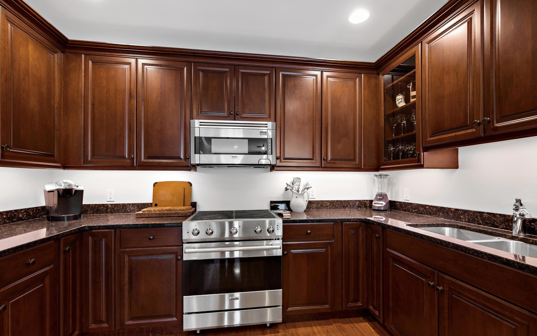 Building Photo - 38 High Rock Ave