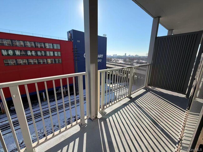 Building Photo - 131-02B 40th Rd