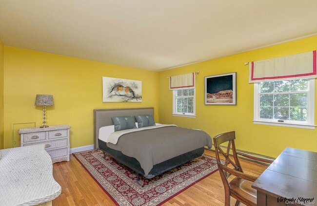 Building Photo - 451 River Rd