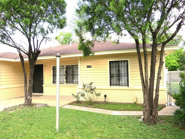 Building Photo - 11216 Rusty St