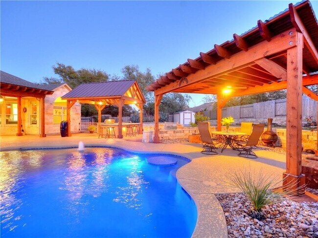 Primary Photo - 208 Raindance Cove