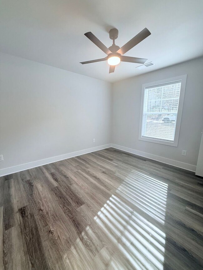 Building Photo - 3/2 Ranch Style home in Forsyth County