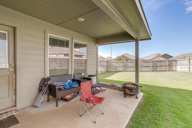 Building Photo - Nice 3 Bed, 2 Bath House in Creekside Esta...