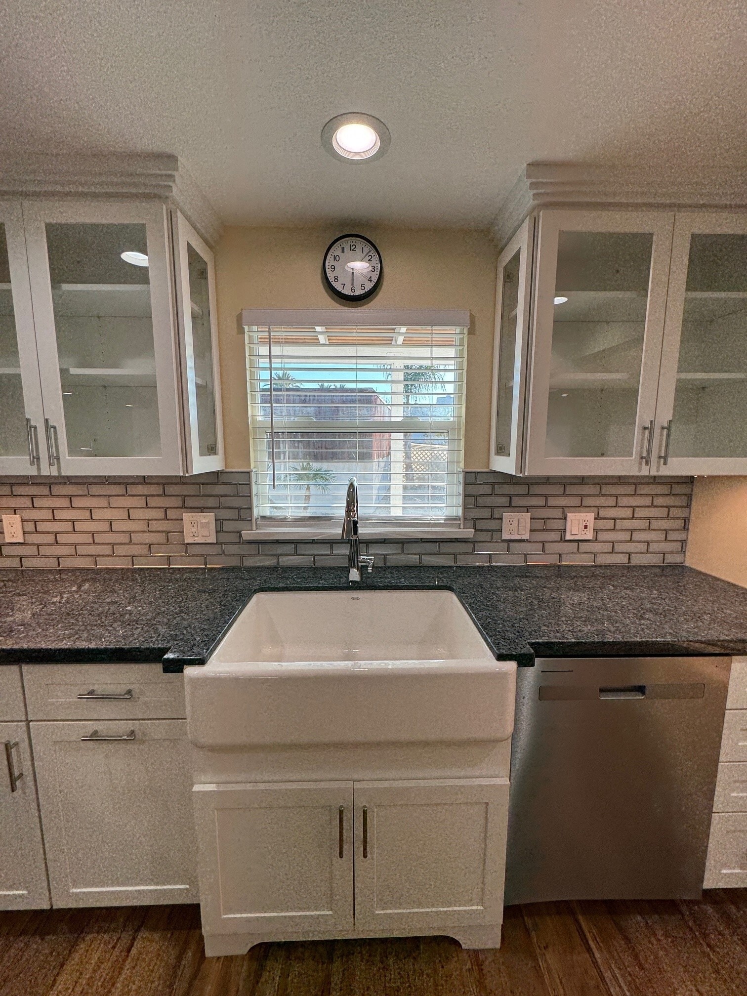 Beautiful Farm Sink - 22471 Loch Lomond Dr