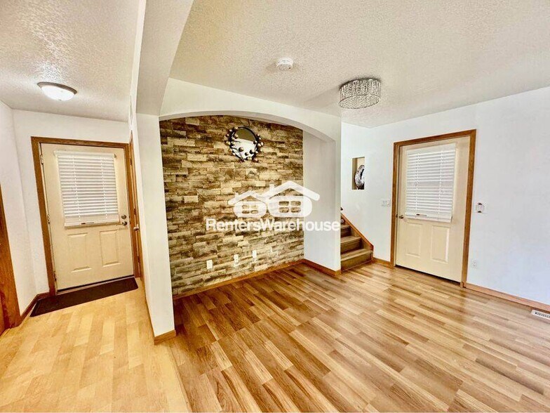 Building Photo - 1435 University Ave