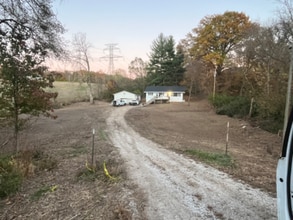 Building Photo - 7902 S Cameron Ln