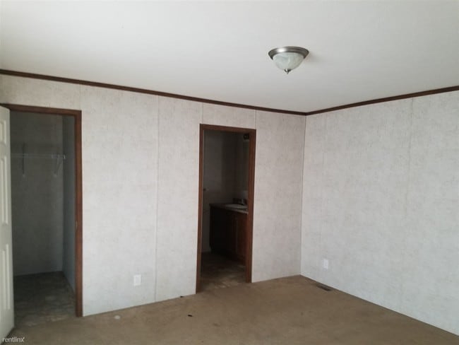 Building Photo - 140 Echo Trl