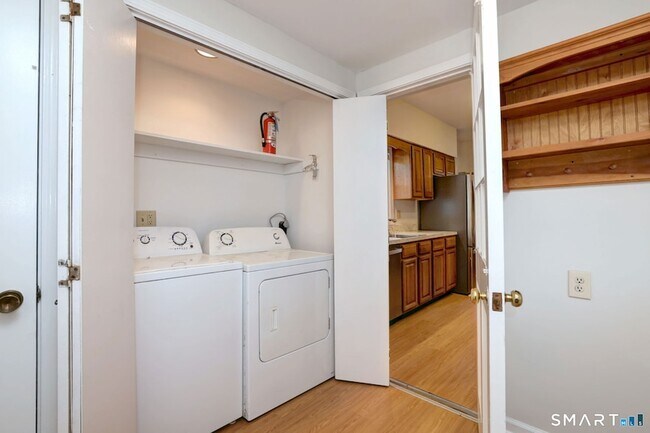 Building Photo - 5160 Madison Ave