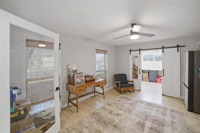 Building Photo - 1315 Quail Park Dr