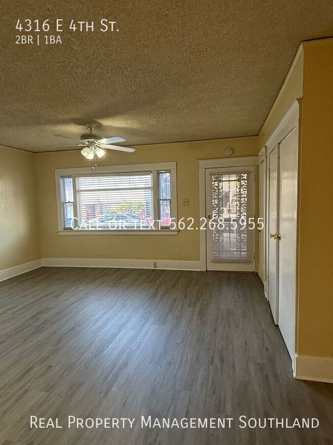 Building Photo - 2 Bedroom 1 Bath with Garage Space - Avail...