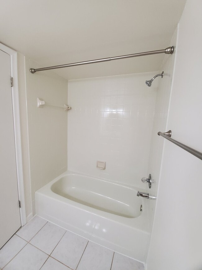 Building Photo - 10885 NW 7th St