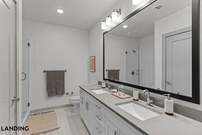 Building Photo - 3706 Goodwin Ave