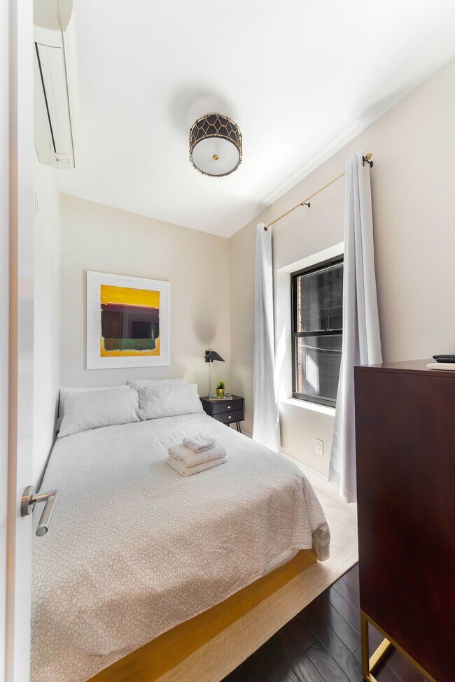 Building Photo - 417 E 61st St