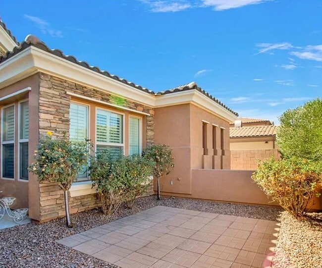 Building Photo - STUNNING STONEBROOK ESTATES HOME
