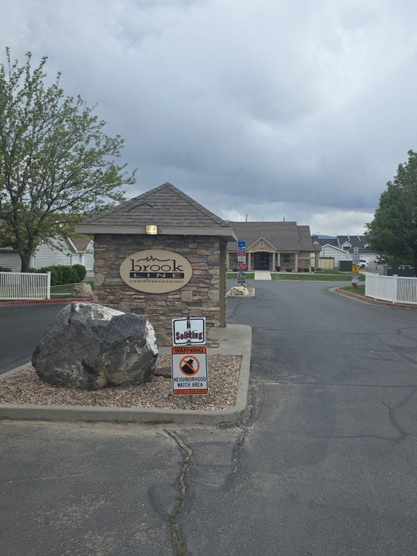 Building Photo - 488 S 2550 W