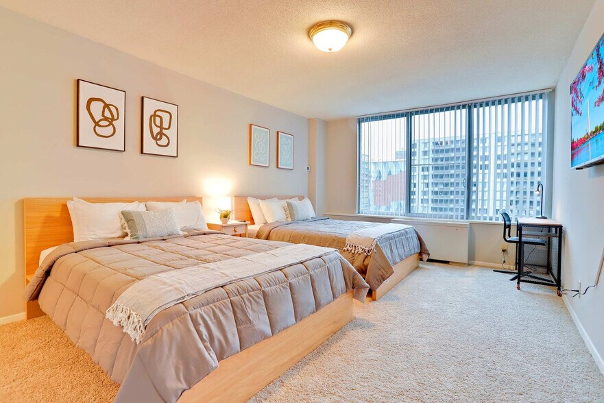 Building Photo - 2111 Richmond Hwy