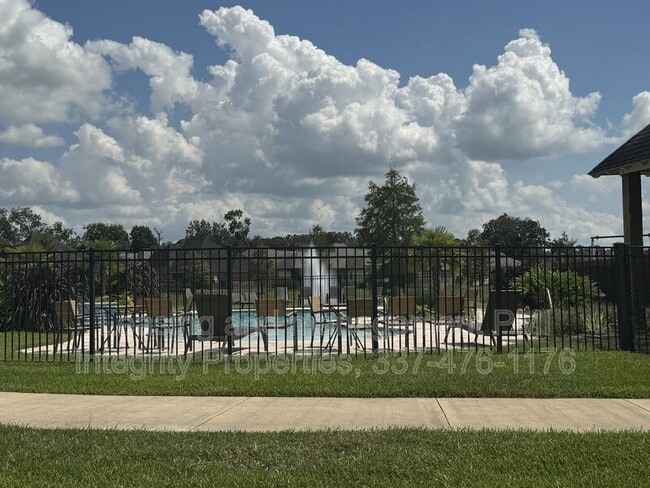 Building Photo - 216 Golden Cypress Dr