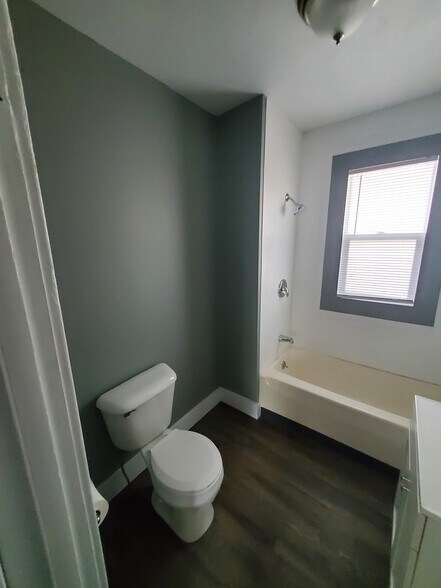 Building Photo - 2642 Riordan St