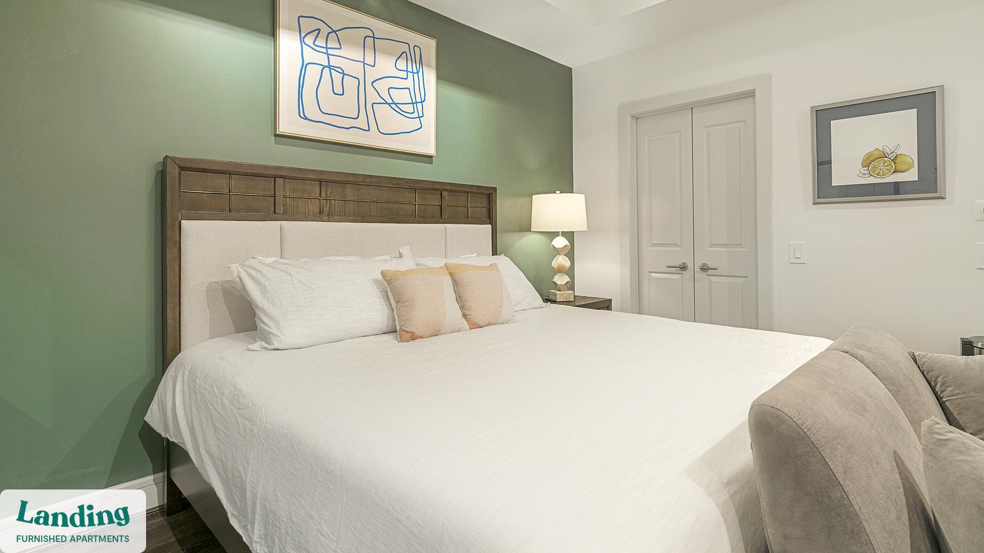 Building Photo - 777 Preston St