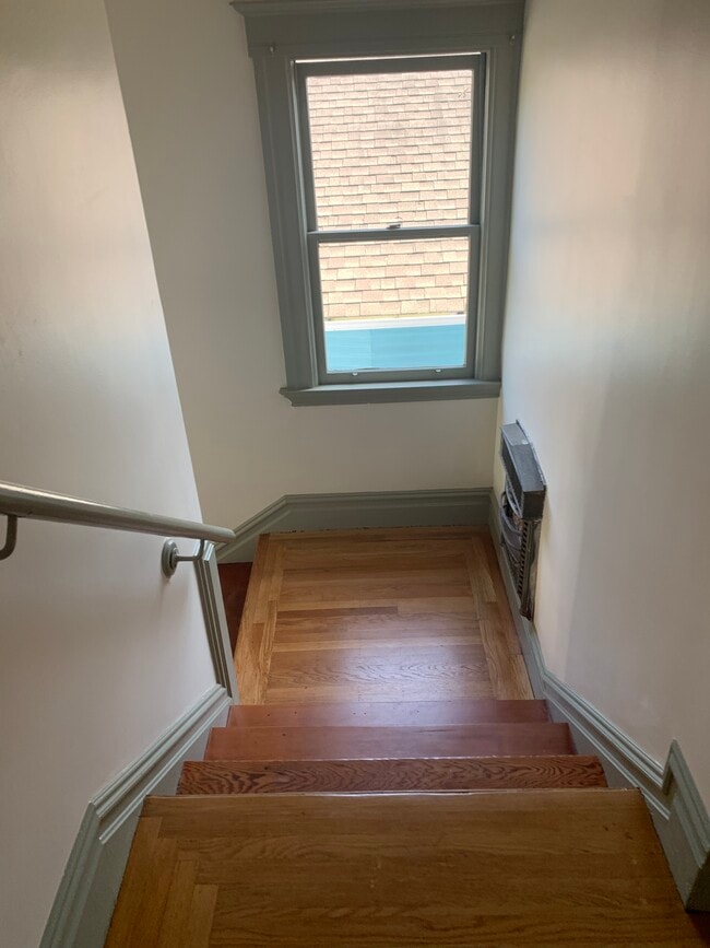 Building Photo - 1308 Oxford St