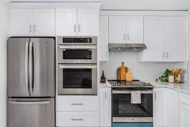 Building Photo - 620 Luisa Ct