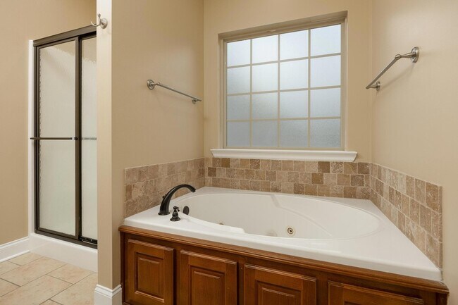 Building Photo - 8671 Blanche Rd