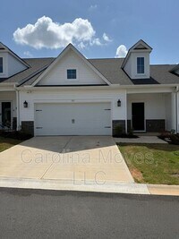 Building Photo - 717 Isleworth Ln