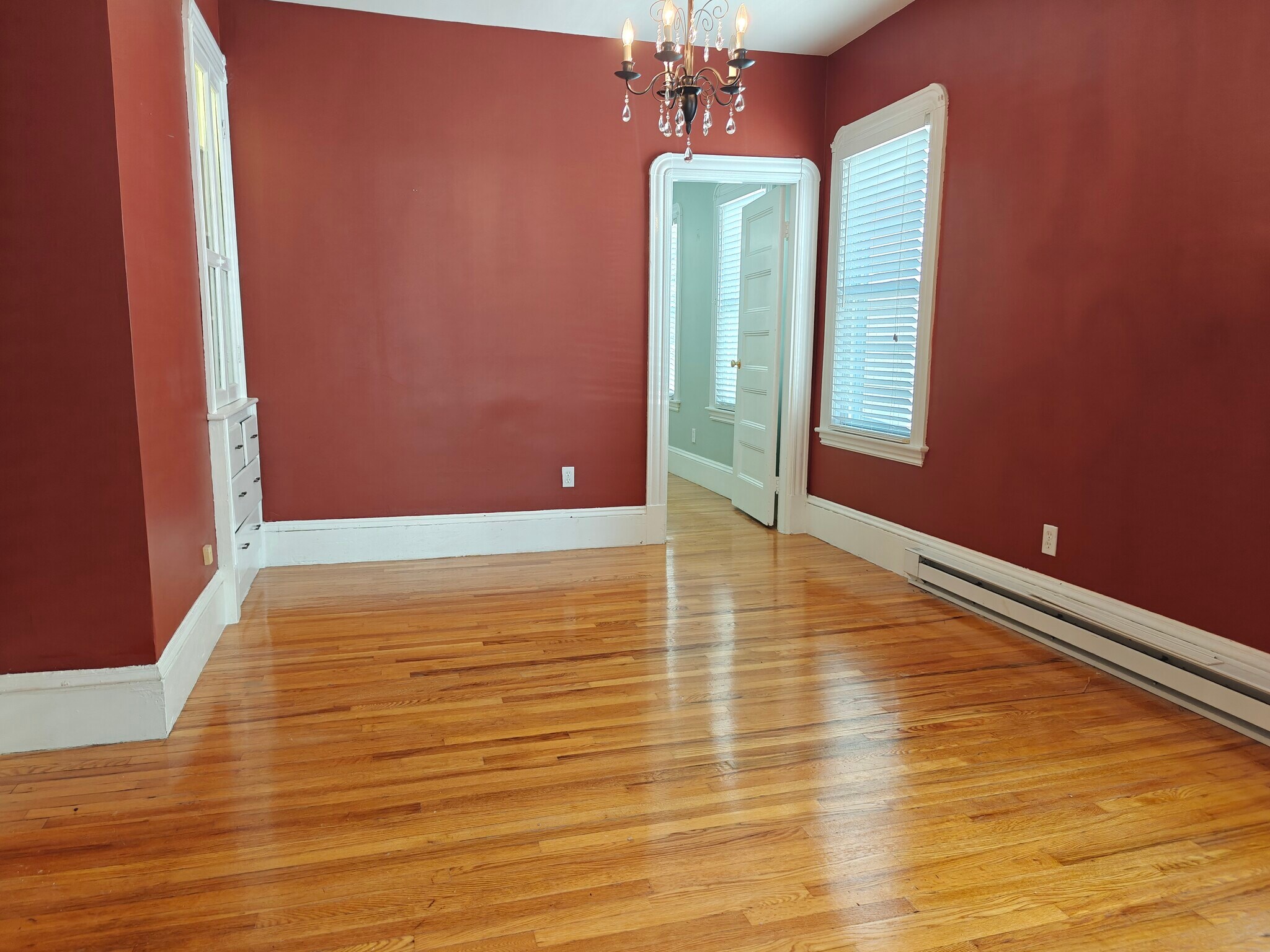 Dining Room - 33 Hawthorne St