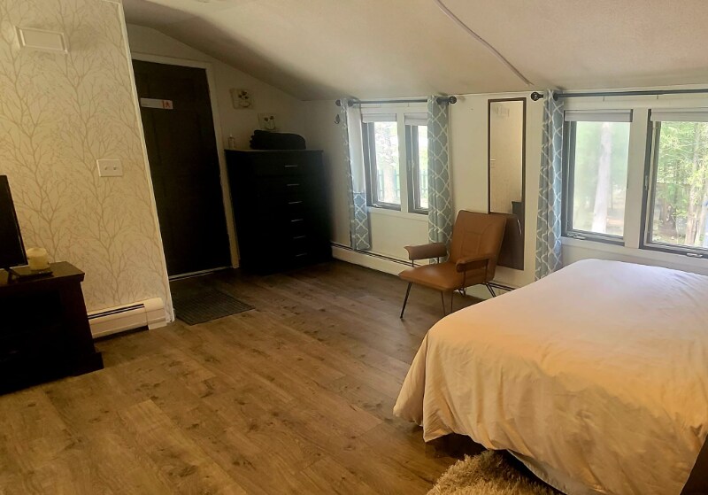 Building Photo - 1Newtown Turnpike