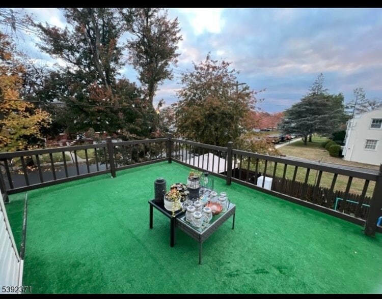 Building Photo - 2505 Girard Pl