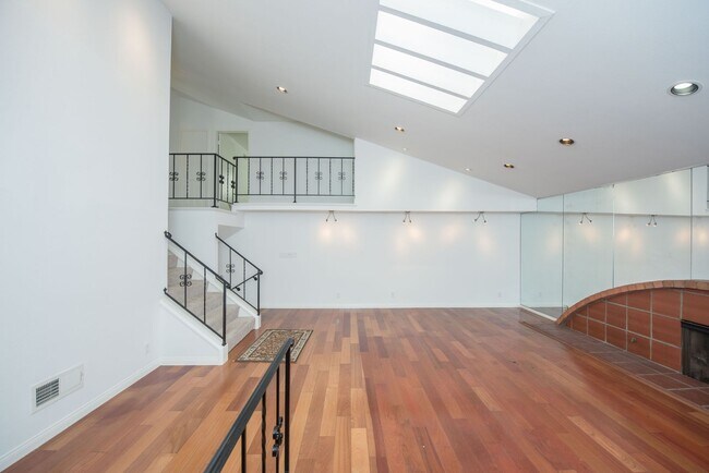 Building Photo - Now Available for Lease Beautiful 4 Bedroom Home with Basement