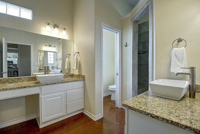 Building Photo - 2212 TX-361